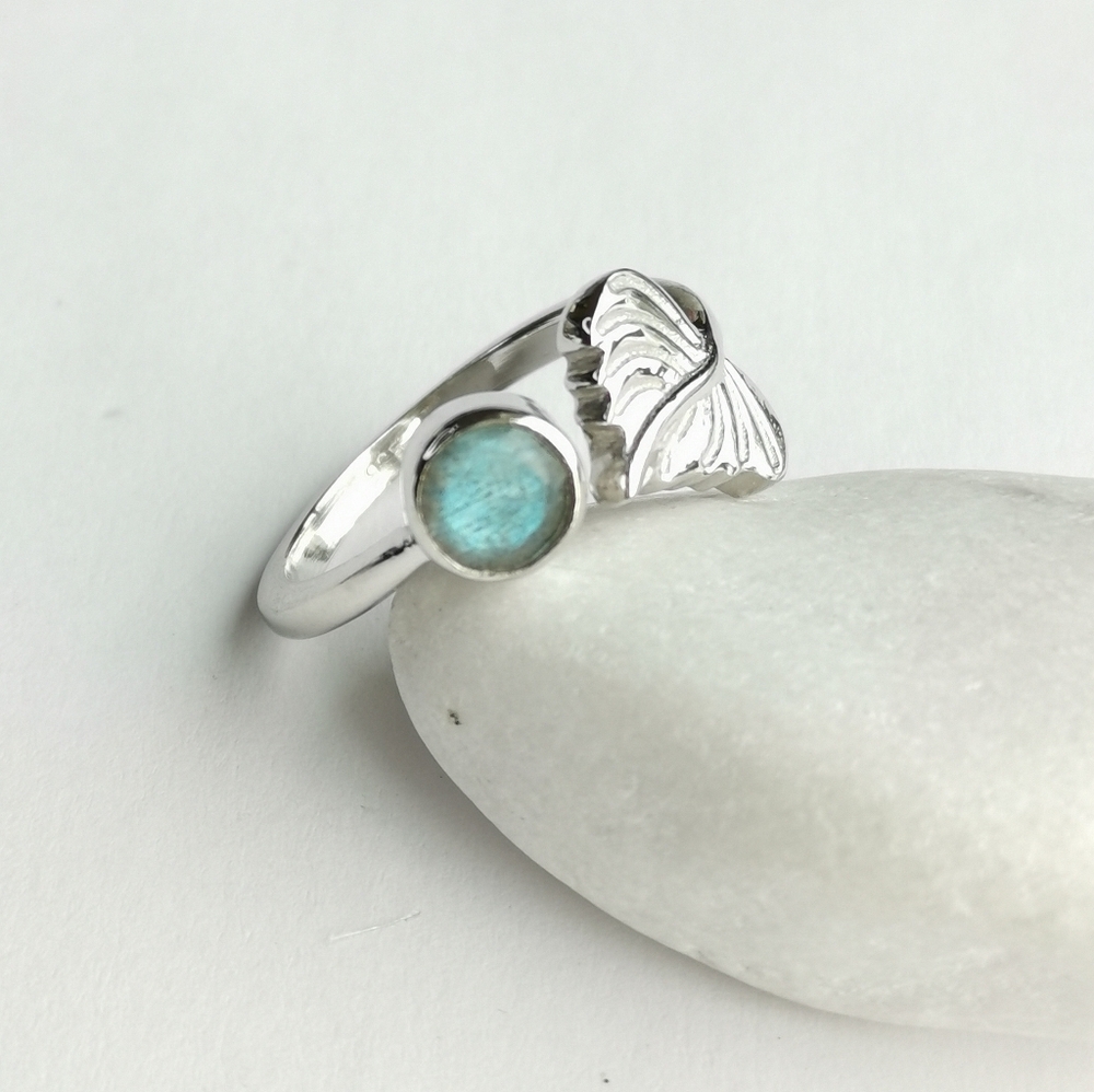 Sterling silver Labradorite gemstone ring size 7 🆕